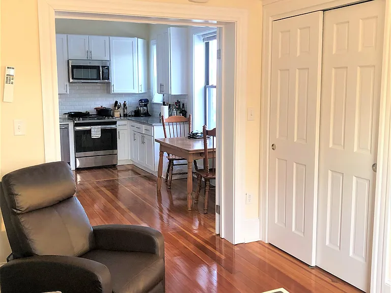 9 Seaverns Ave #3F — Photo 9