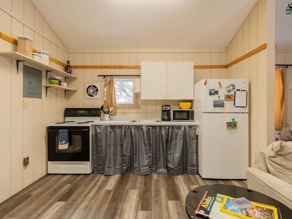 fairbanks-alaska-449334318 picture