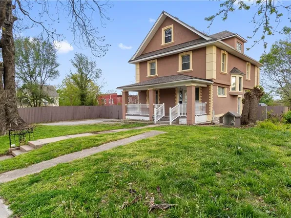 3711 E 9th St, Kansas City, MO 64124