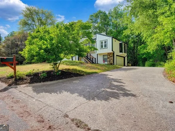 4831 Highpoint Dr NE, Marietta, GA 30066