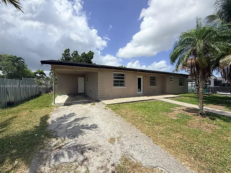 14330 SW 289th St — Photo 3