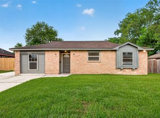 11927 Flushing Meadows Dr, Houston, TX 77089