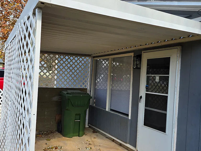 1702 Wakefield Dr NE — Photo 15