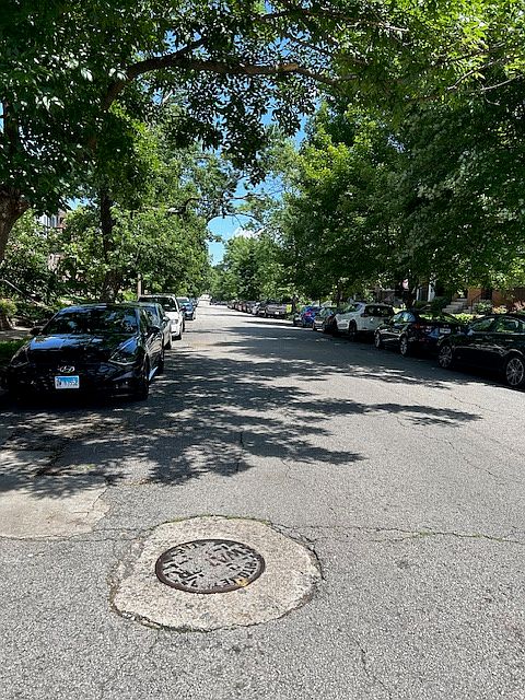 Looking east on Wyoming, quiet street.