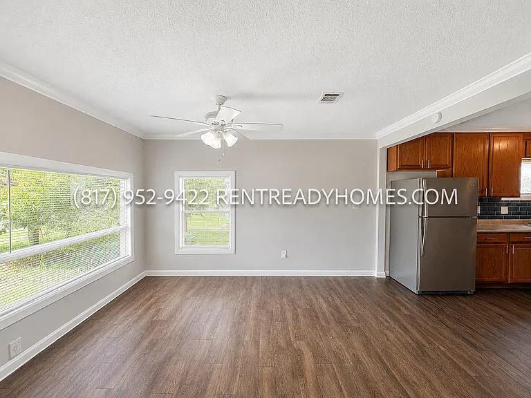 6507 Myrtle St — Photo 8