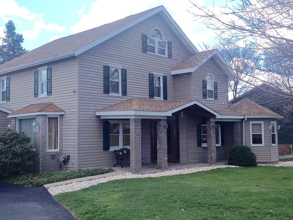 1st image of 406 Yorktown Dr
