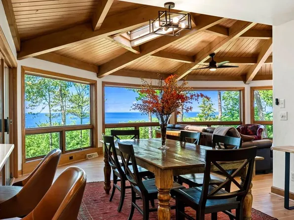 5217 Red Sunset Ln, Sturgeon Bay, WI 54235