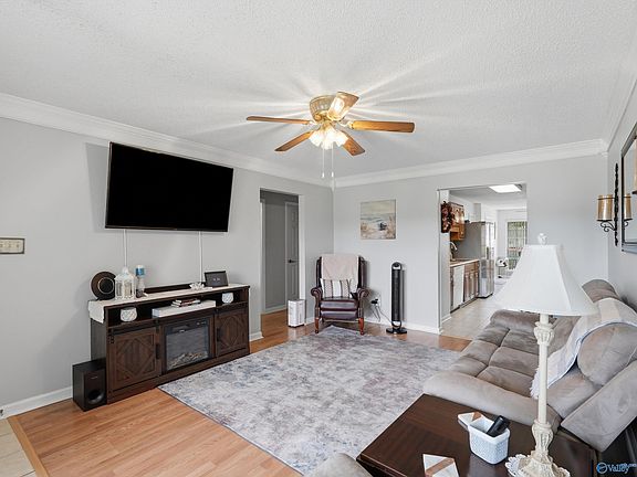 4th image of 344 Denver Pl SW