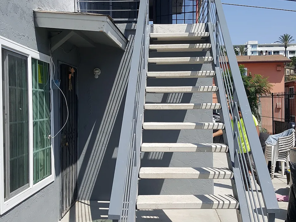 4255 Altadena Ave
