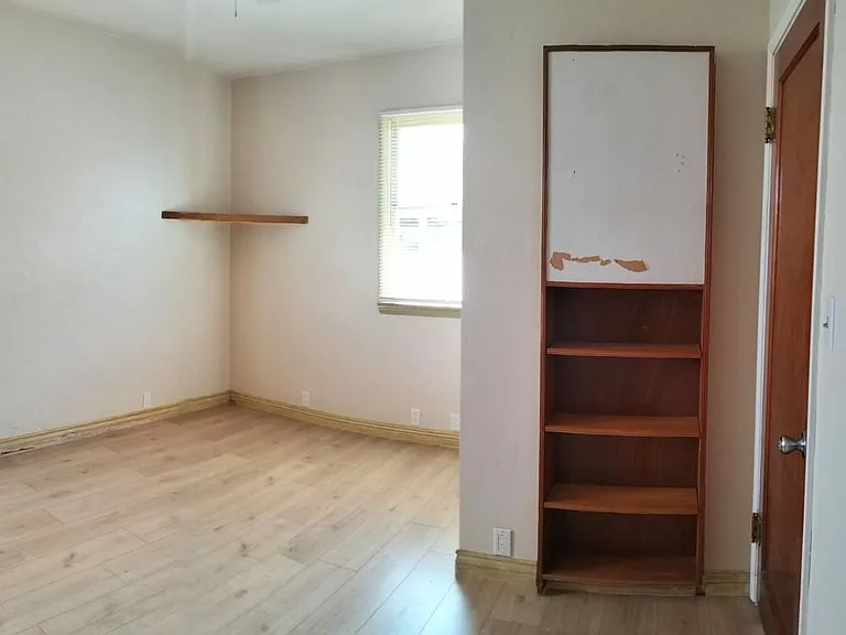 709 Valley Ave — Photo 7