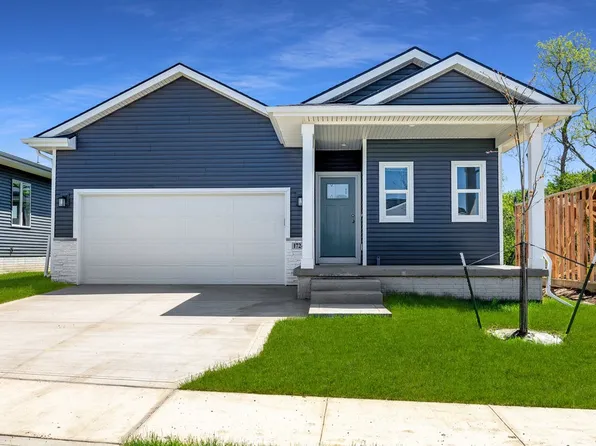 1724 Willow Ct, Norwalk, IA 50211