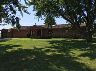 901 Walnut St, Gowrie, IA 50543