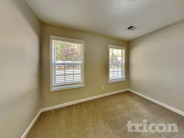 210 Shenandoah Dr — Photo 12