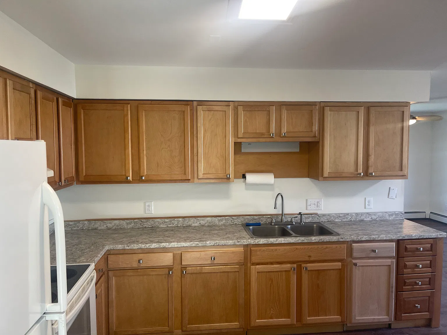 3 bed, 1000 sqft, $2,750 — Photo 3