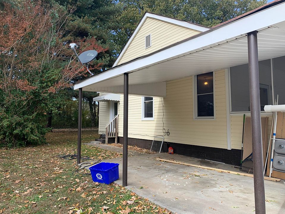 2nd image of 1214 Maple St