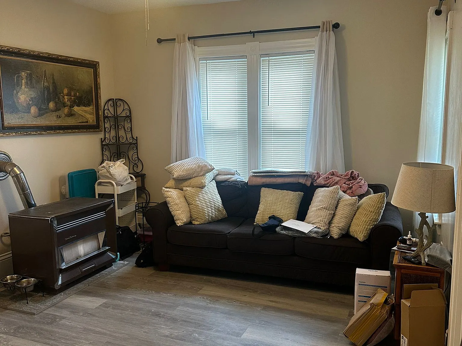 4 bed, 1.0 bath, $2,600 — Photo 3