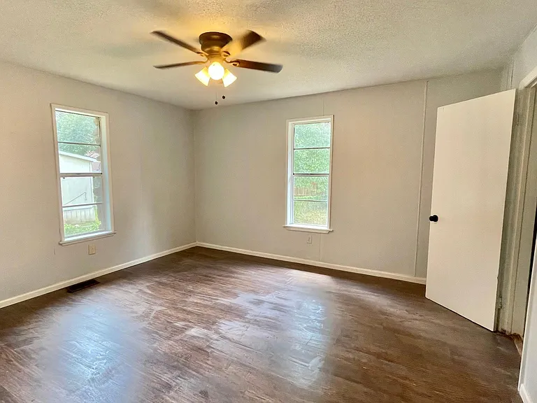 3019 Huffman Rd — Photo 13