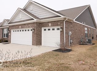 7349 Doyal Dr, Whitestown, IN 46075