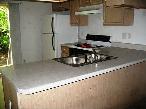 2nd image of 2563-2 McElroy St