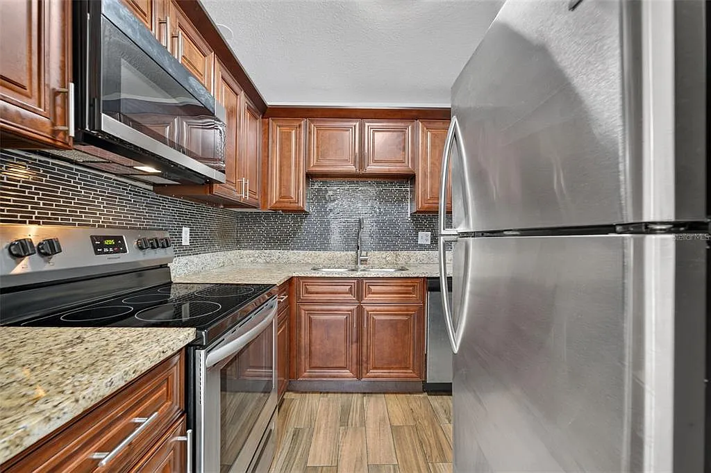 1 bed, 1.0 bath, 636 sqft, $1,500 — Photo 3