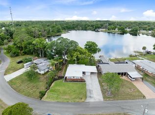 620 Lake Dr, Chuluota, FL 32766