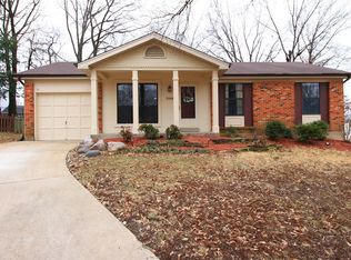 3066 Armona Dr, Saint Louis, MO
