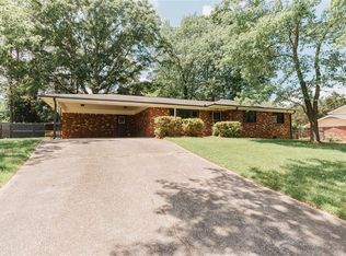 3168 Delhi Dr, Powder Springs, GA 30127