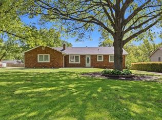 402 S Harrison St, Spring Hill, KS 66083