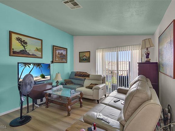 3rd image of 2110 Los Feliz St Unit 2089