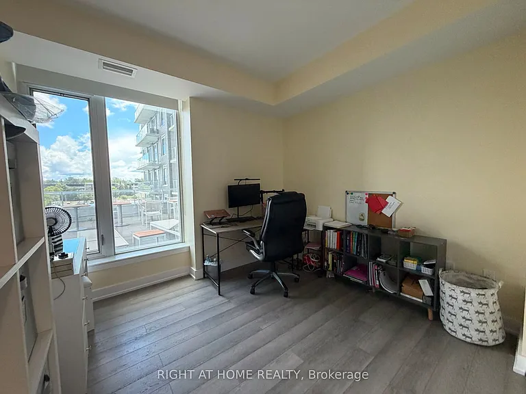 111 Champagne Ave S #309 — Photo 17