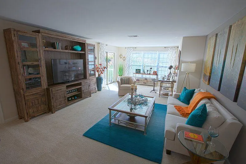 Elms Centreville — Photo 4