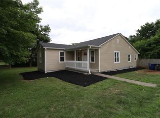 1978 W Clemmonsville Rd, Winston Salem, NC 27127