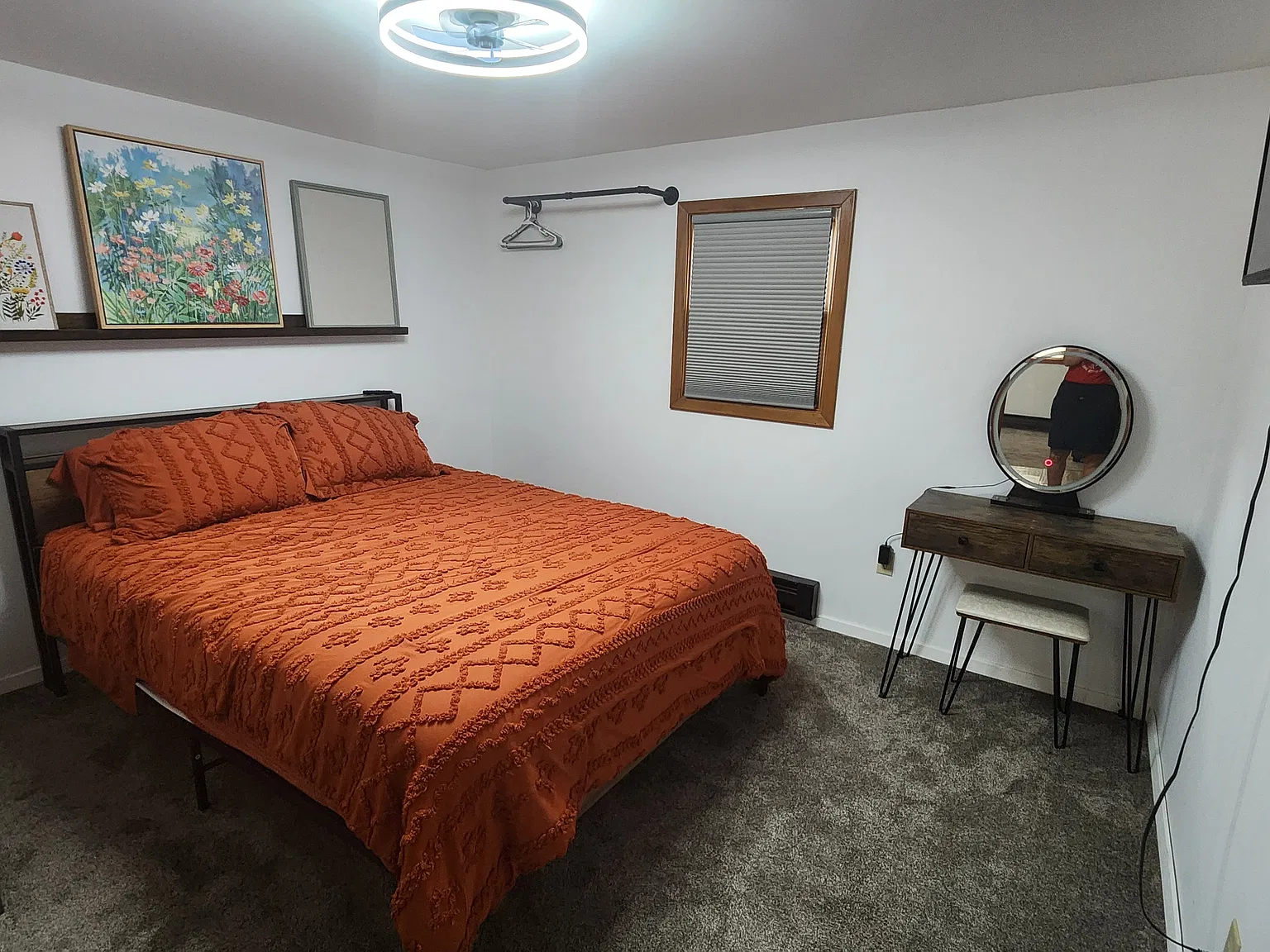2 bed, 450 sqft, $1,000 — Photo 3