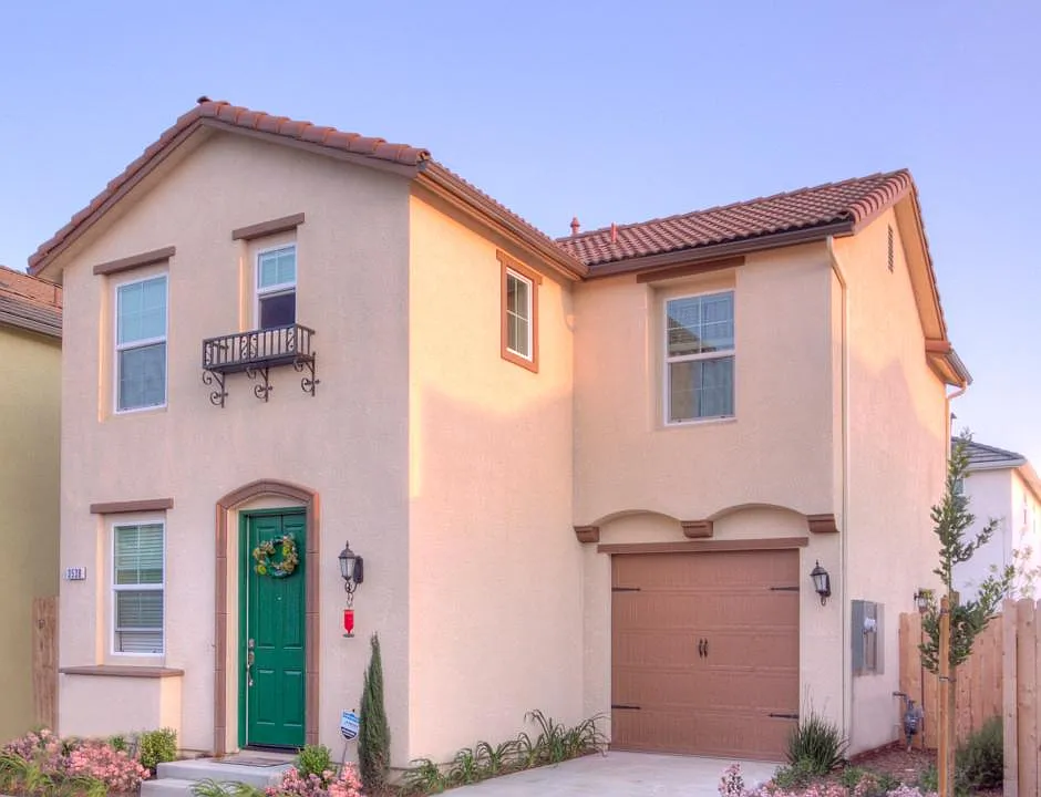 3538 Luminary Way