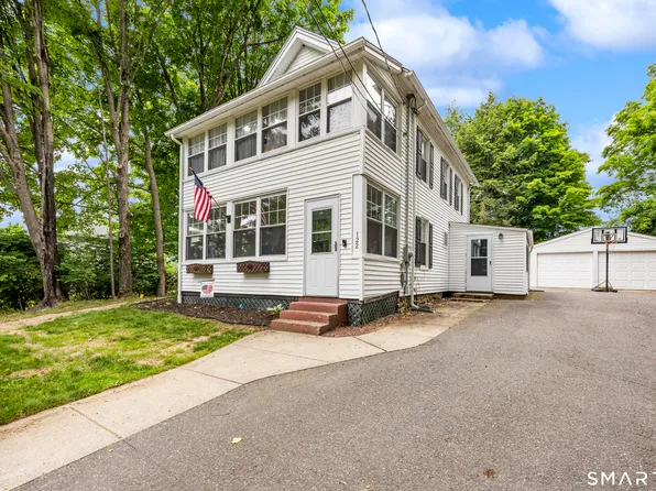 122 Chestnut Grove Road, Watertown, CT 06795
