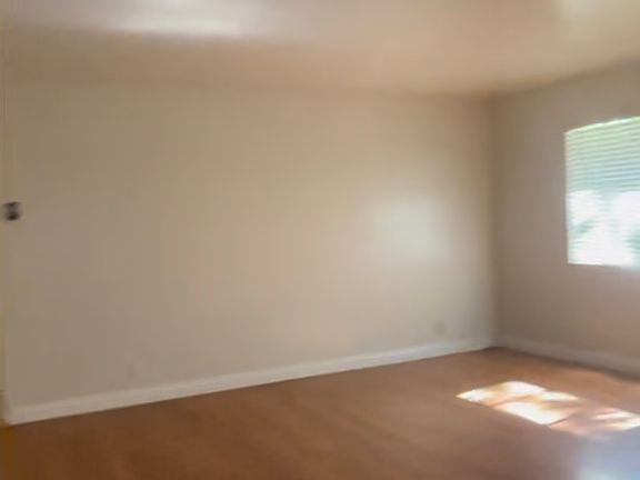 2nd image of 610 E Palmyra Ave #1