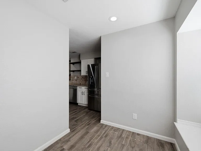 1805 Whitebriar Dr — Photo 11