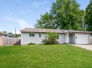 4 Glynn Dr, Florissant, MO 63031