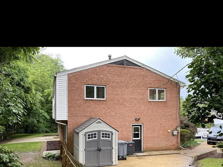 1040 Warbler Pl — Photo 19