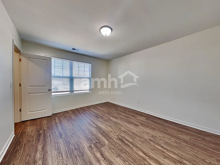220 Orion Way — Photo 16