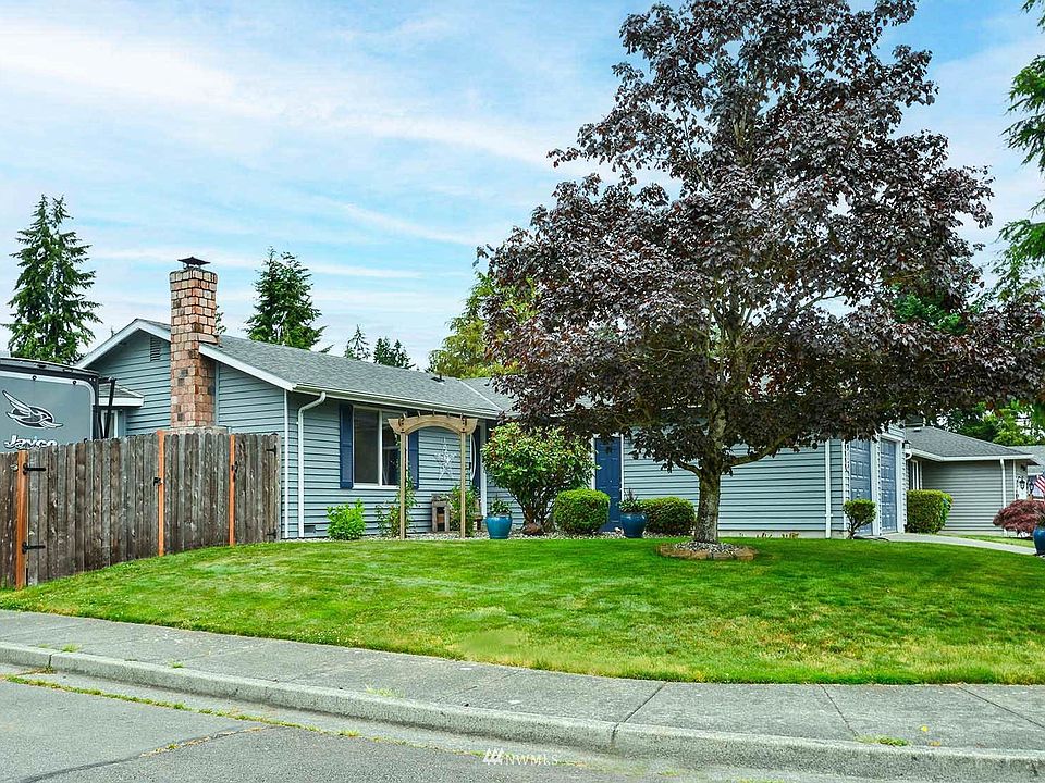 Beautiful corner lot with RV parking