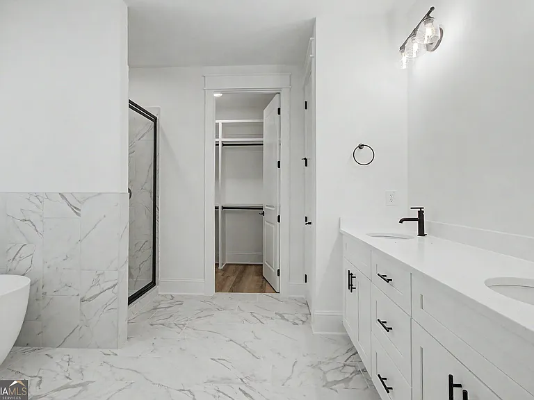347 Crestwood Rd — Photo 14