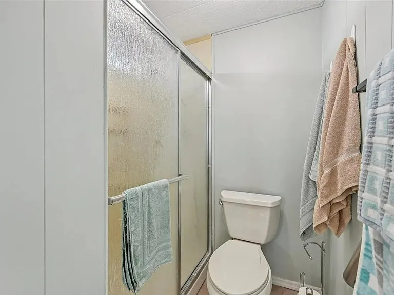 106 Lazy River Rd — Photo 23