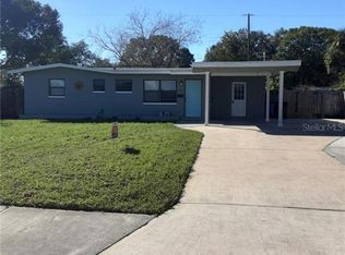1860 70th Cir N, Saint Petersburg, FL 33702