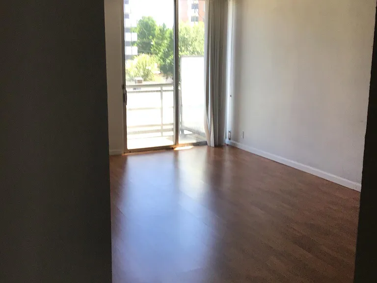 2500 S York St #403 — Photo 5
