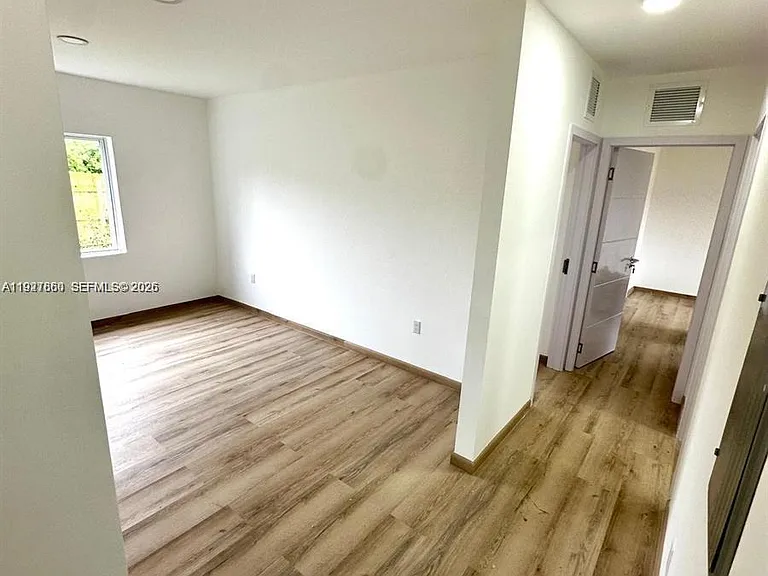 722 NW 6th Ct — Photo 21
