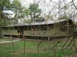 12 The Knls, South Hadley, MA 01075