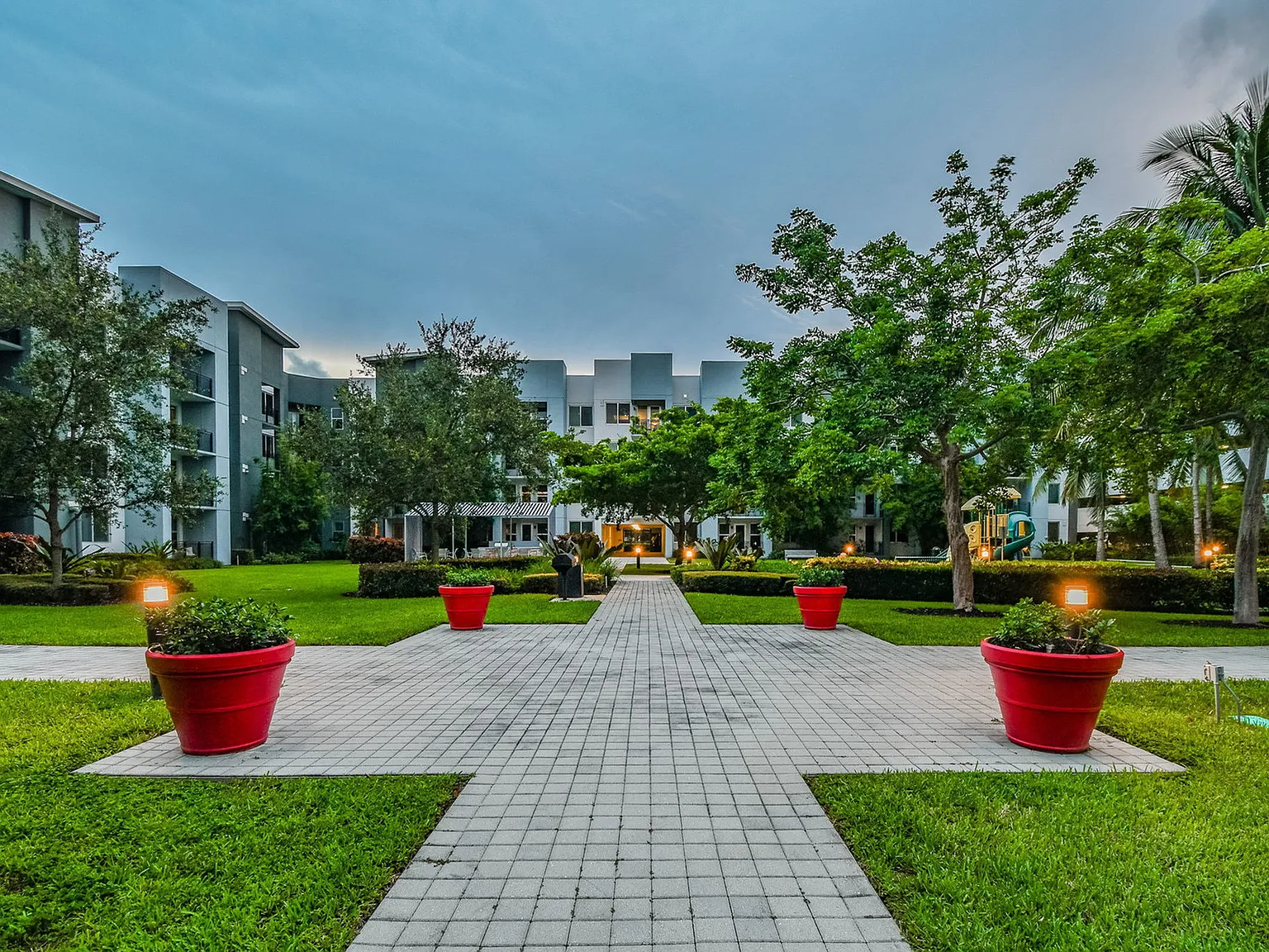 Congress Grove — Photo 4