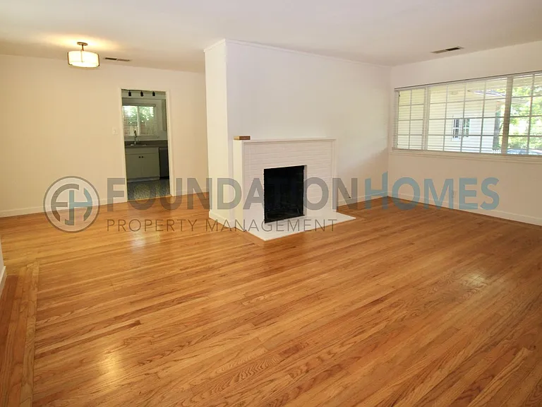 128 McAllister Ave — Photo 5