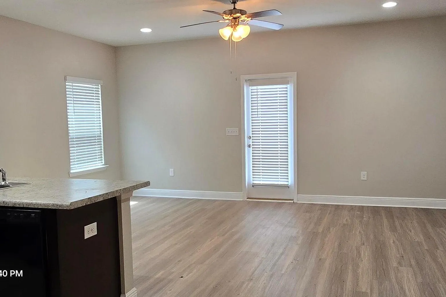 3 bed, 2.5 bath, 1519 sqft, $1,800 — Photo 2